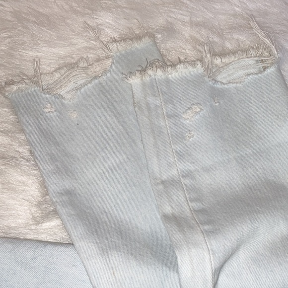 501 Skinny - Picture 11 of 16